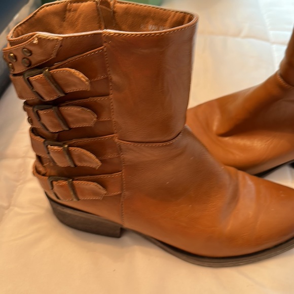 Tan ankle boot size 10 - Picture 2 of 6
